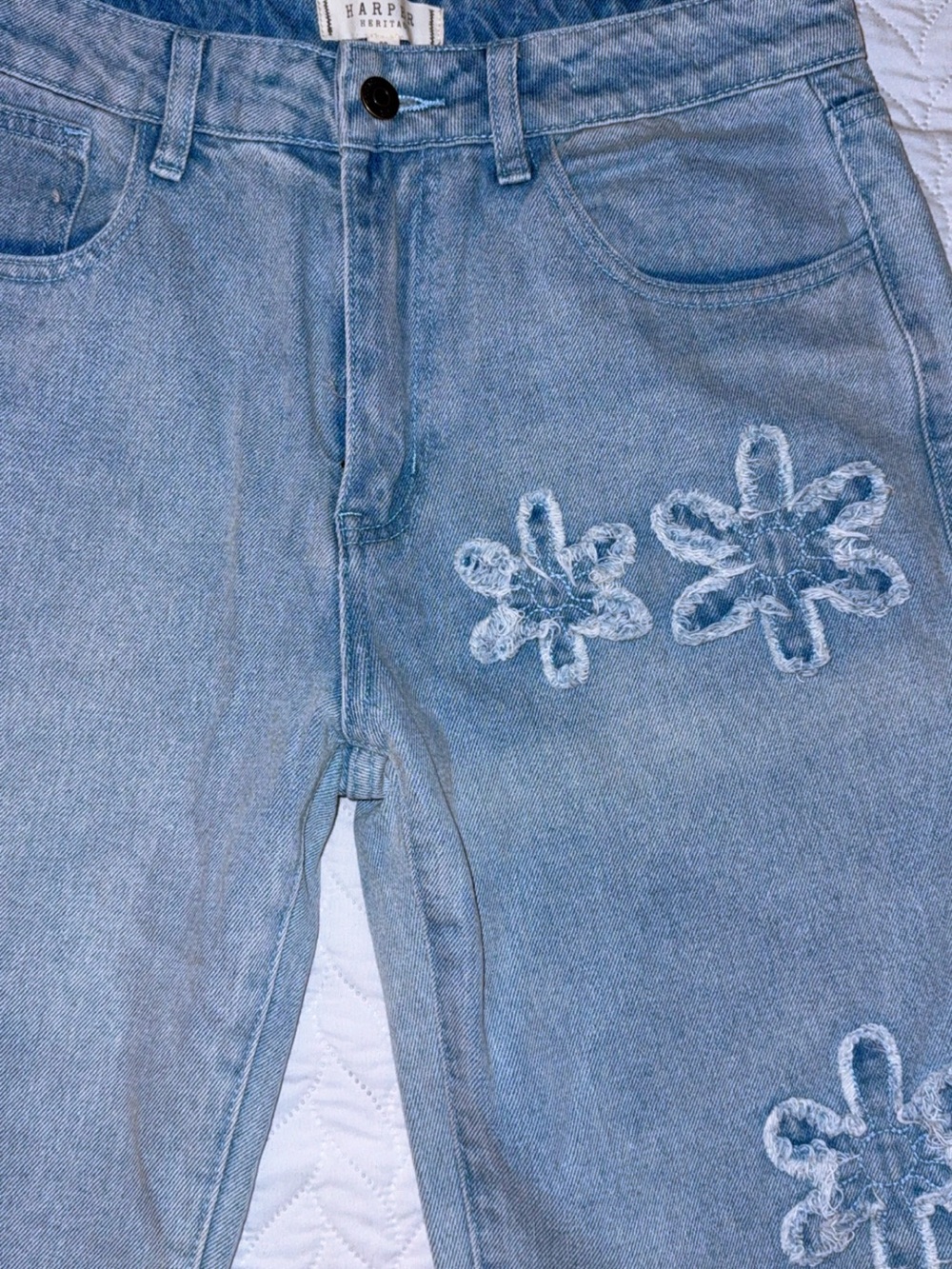 Light Blue Floral-Appliqué Straight-Leg Jeans - Picture 11 of 15